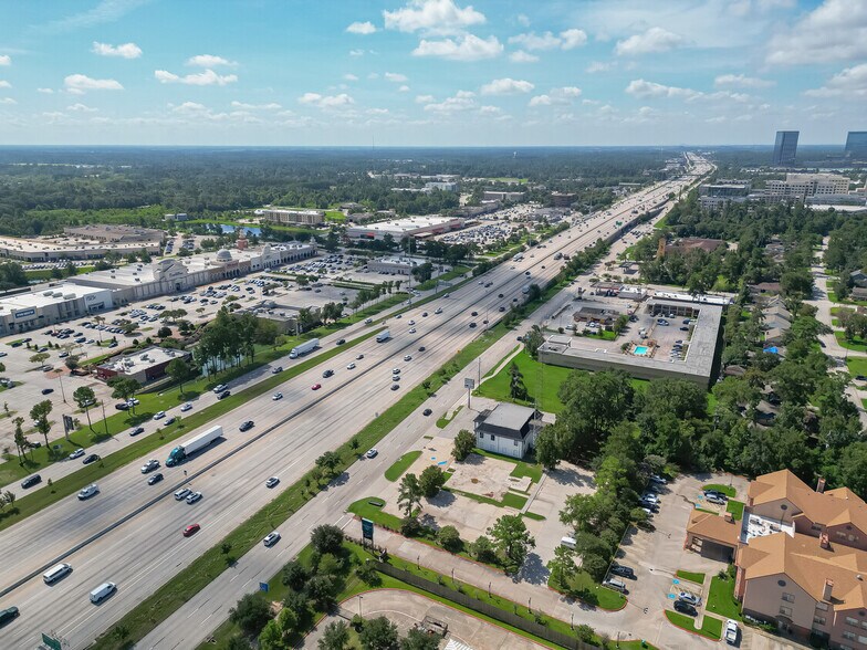 More Photos Of 29811 I-45, The Woodlands Land For Sale