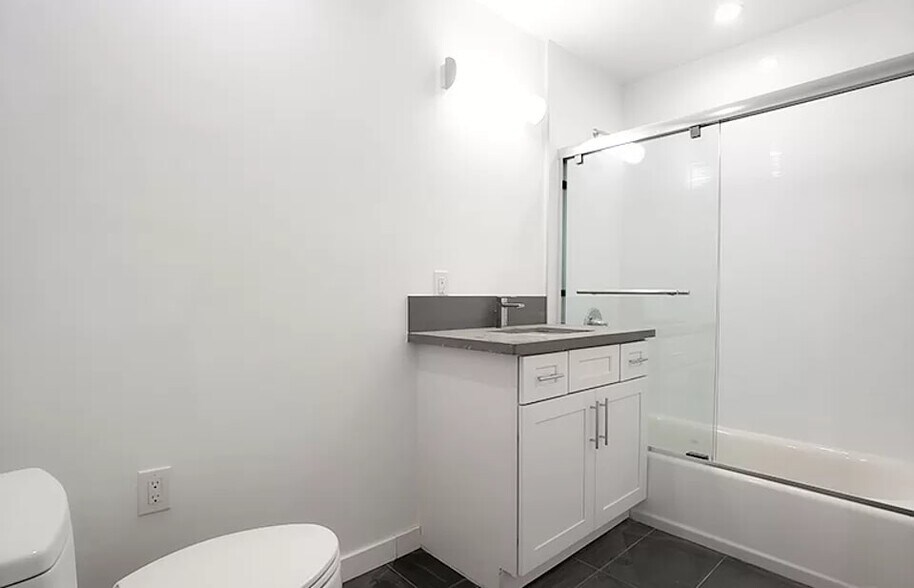 More Photos Of 1229 S Kingsley Dr, Los Angeles Apartments For Sale