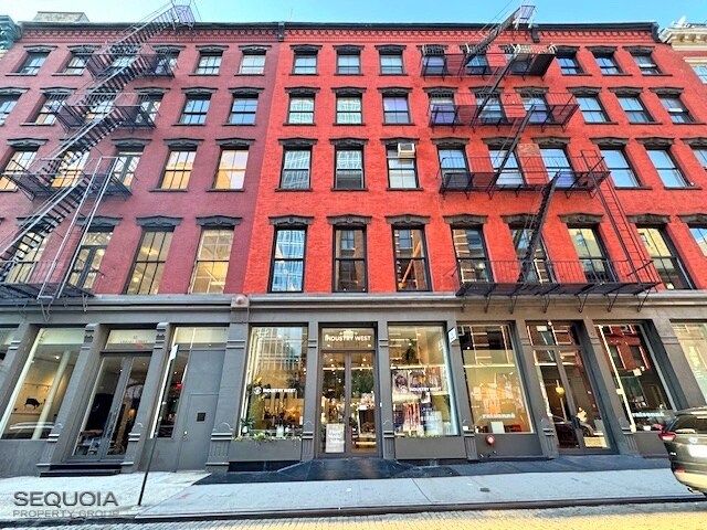 More Photos Of 14-18 Crosby St, New York Apartments For Lease