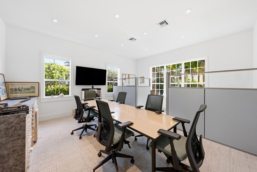 More Photos Of 315 9th St, West Palm Beach Office Residential For Sale