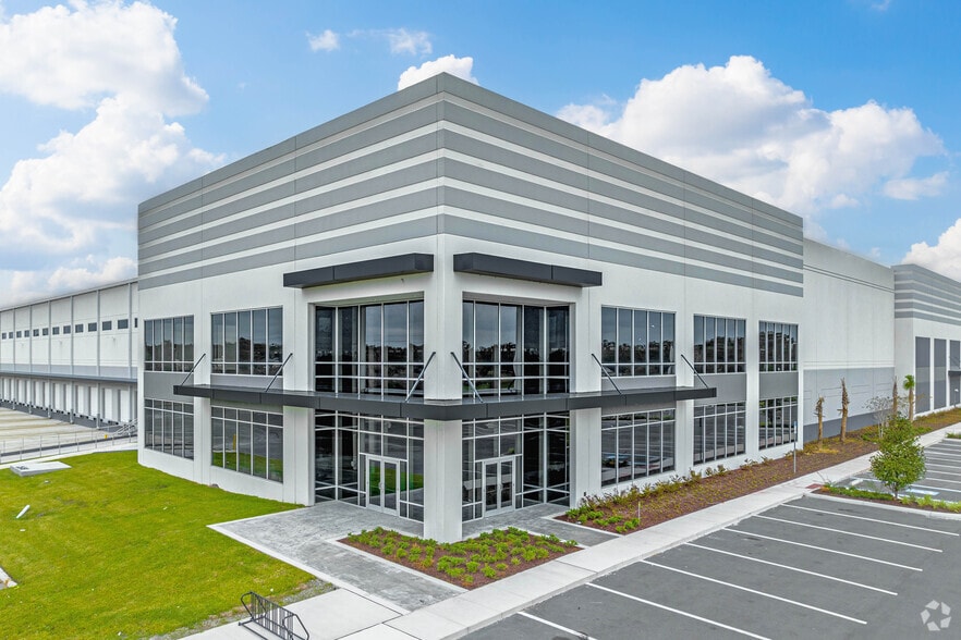 More Photos Of Charlie Taylor Rd @ Frontage Rd, Plant City Unknown For Lease