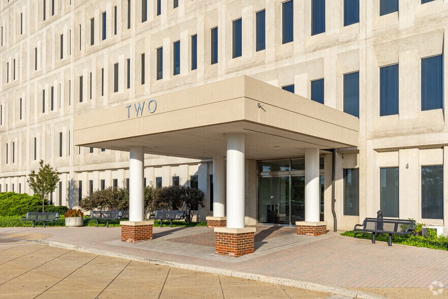 More Photos Of 1 International Plz, Philadelphia Unknown For Lease