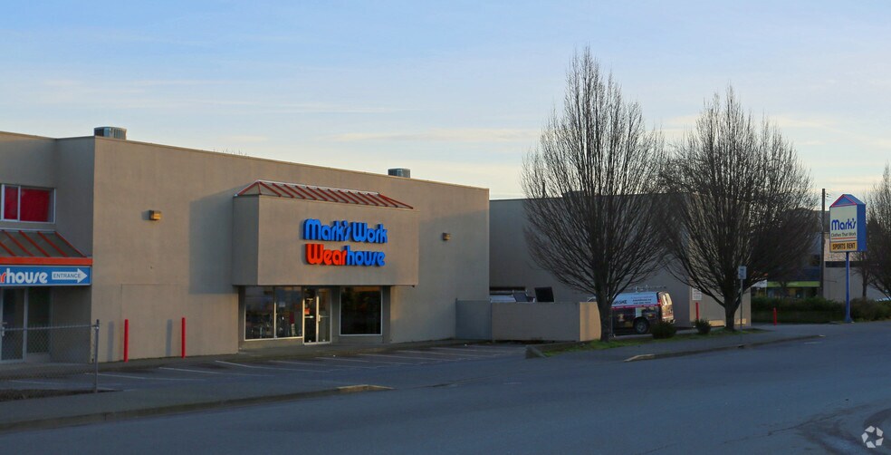 More Photos Of 1950-1960 Government St, Victoria Storefront For Lease