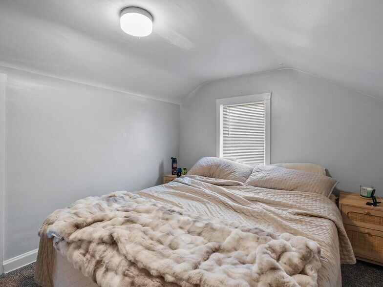 More Photos Of 37 S 700 W, Provo Apartments For Sale