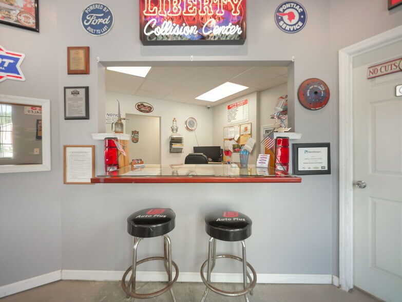 More Photos Of 301 N Main St, Liberty Auto Salvage Facility For Sale