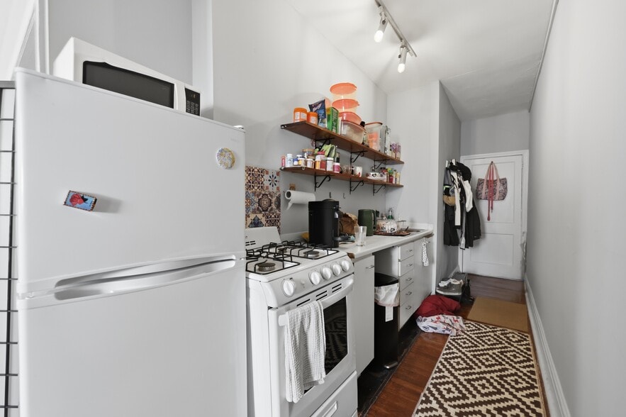 More Photos Of 409-413 S 42nd St, Philadelphia Apartments For Sale