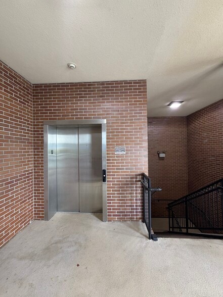 More Photos Of Peachtree Industrial Blvd @ SEC Peachtree Industrial & Chamblee, Chamblee Unknown For Lease