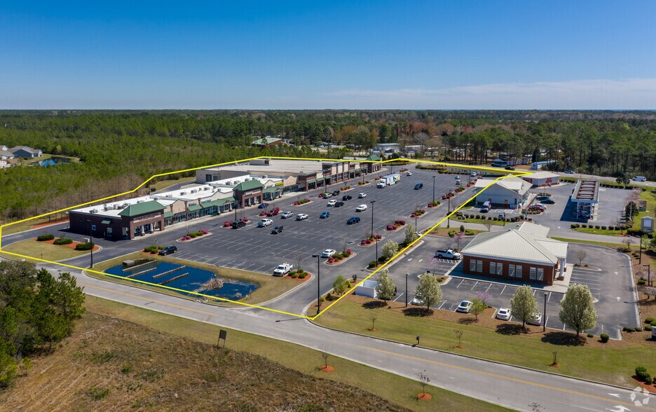 More Photos Of 925 Seaside Rd SW, Ocean Isle Beach General Retail For Lease