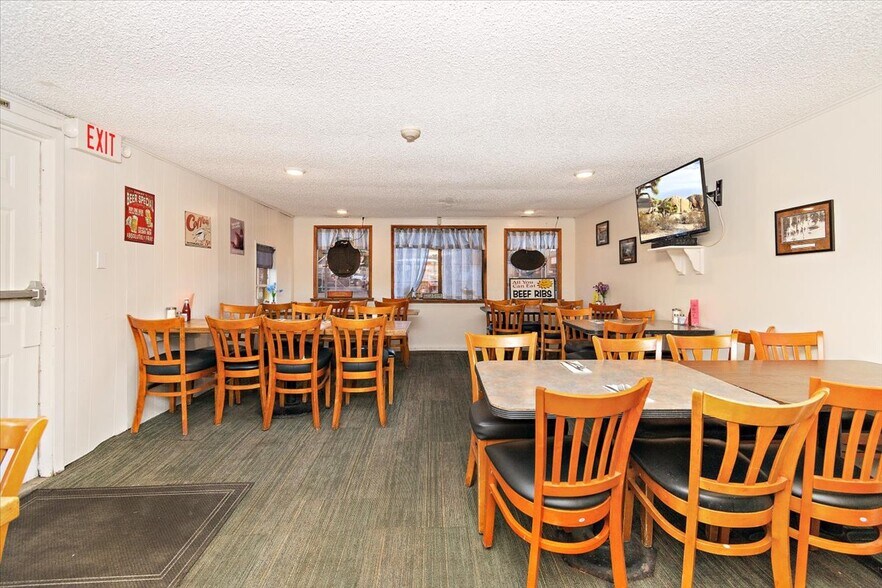 More Photos Of 337 W Big Bear Blvd, Big Bear City Restaurant For Sale