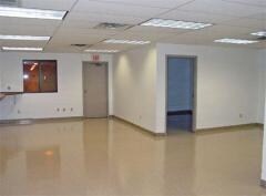 More Photos Of 1880 Stillman Dr, Oshkosh Truck Terminal For Lease