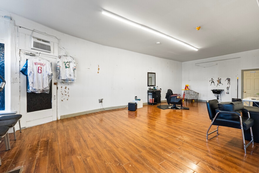 More Photos Of 215-223 N Black Horse Pike, Runnemede Apartments For Lease