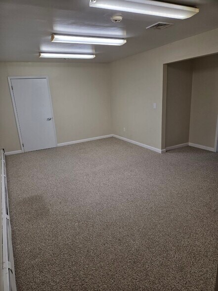 More Photos Of 366 Herbertsville Rd, Brick Medical For Lease