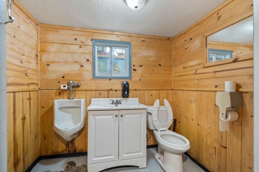 More Photos Of 4805 Netarts Hwy W, Tillamook Restaurant For Sale