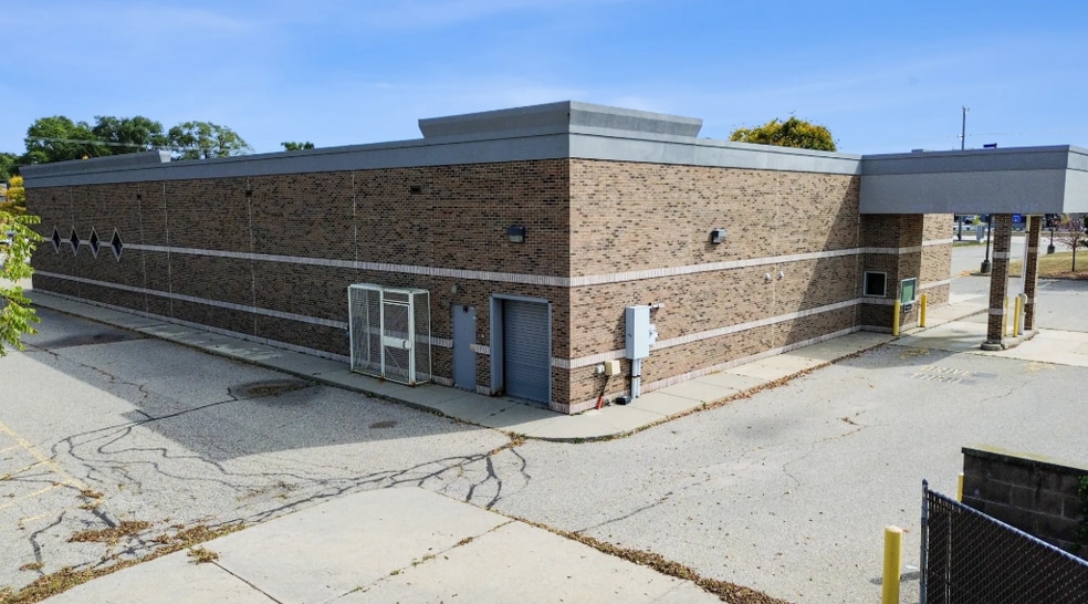 More Photos Of 51037 Van Dyke Ave, Shelby Township Drugstore For Sale