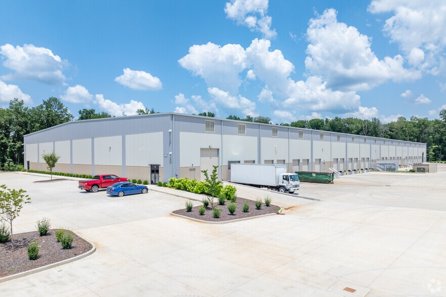 More Photos Of 2139 Logistics Way, Murfreesboro Unknown For Lease