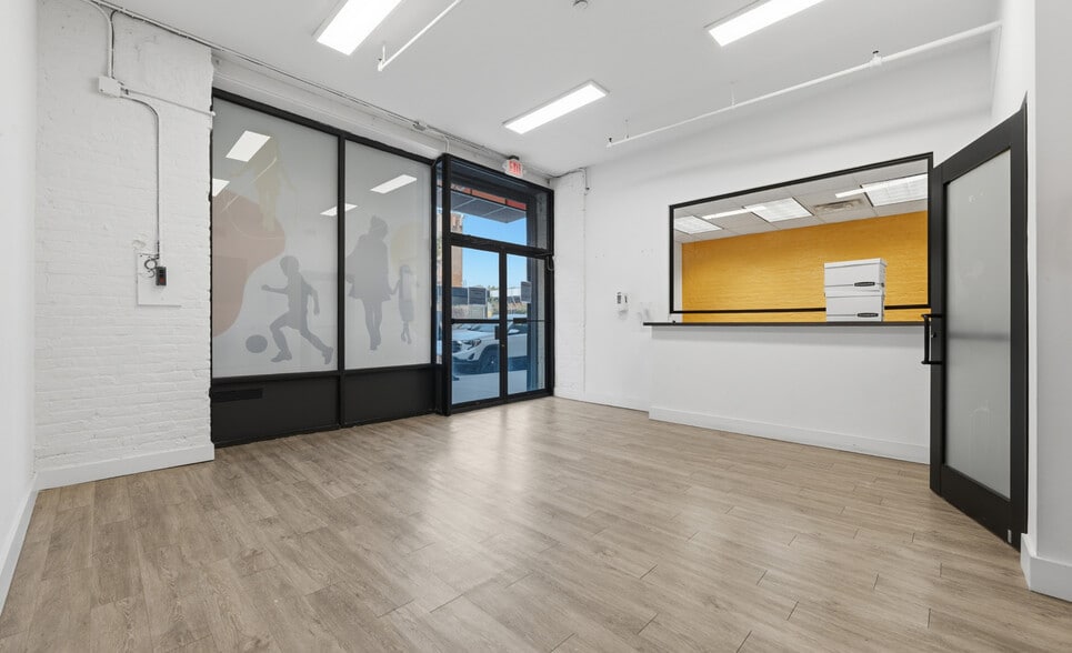 More Photos Of 68 E 131st St, New York Apartments For Lease