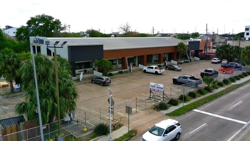 More Photos Of 3101-3121 Fountain View Dr, Houston Unknown For Lease