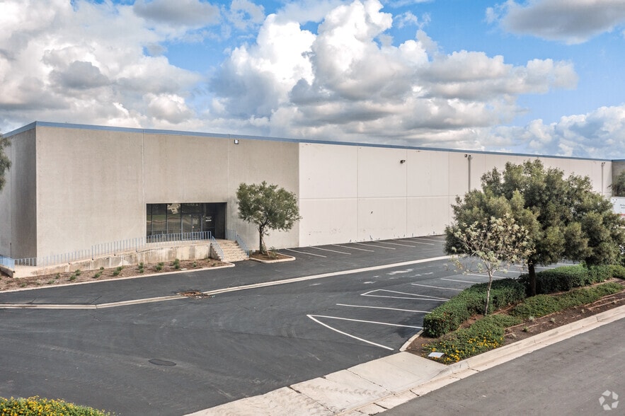 More Photos Of 15500 Phoebe Ave, La Mirada Warehouse For Lease