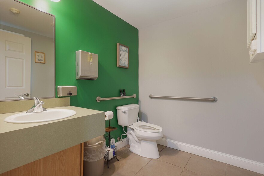 More Photos Of 12 Robbins Pky, Toms River Office For Sale