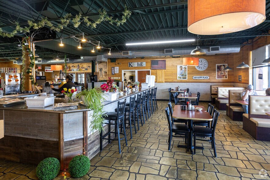 More Photos Of 2306 E Main St, Albert Lea Hospitality For Sale