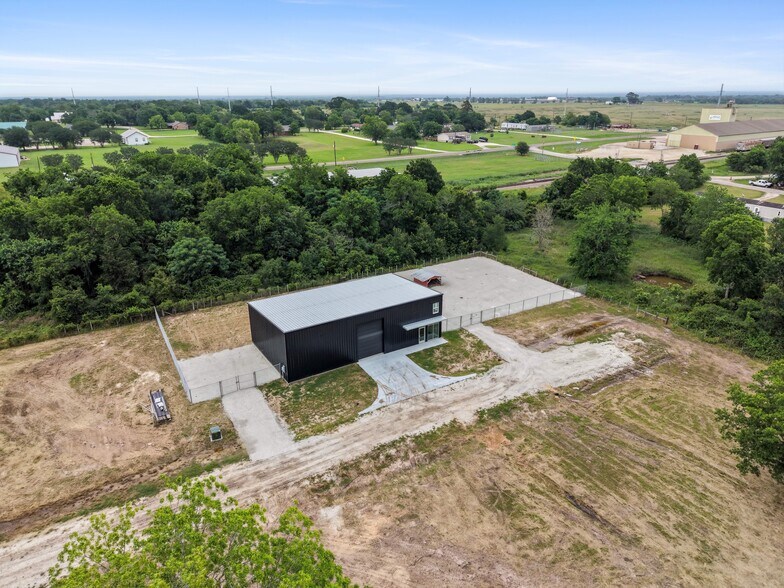 Primary Photo Of Millican-Cutt Off rd, Navasota Warehouse For Lease