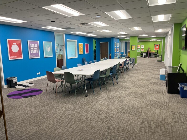 More Photos Of 85-95 Revere Dr, Northbrook Office For Lease