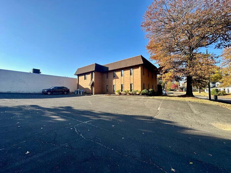 More Photos Of 705 Easton Rd, Willow Grove Office For Sale