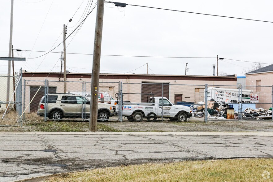 More Photos Of 160 Eady Ct, Elyria Warehouse For Sale