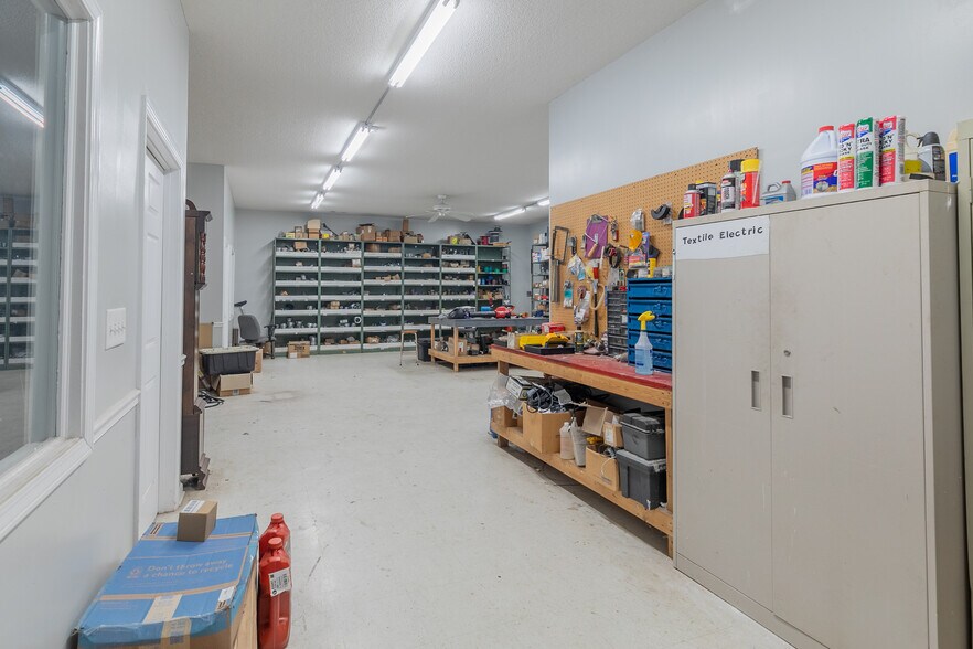 More Photos Of 2065 Cleveland Hwy, Dalton Flex For Sale