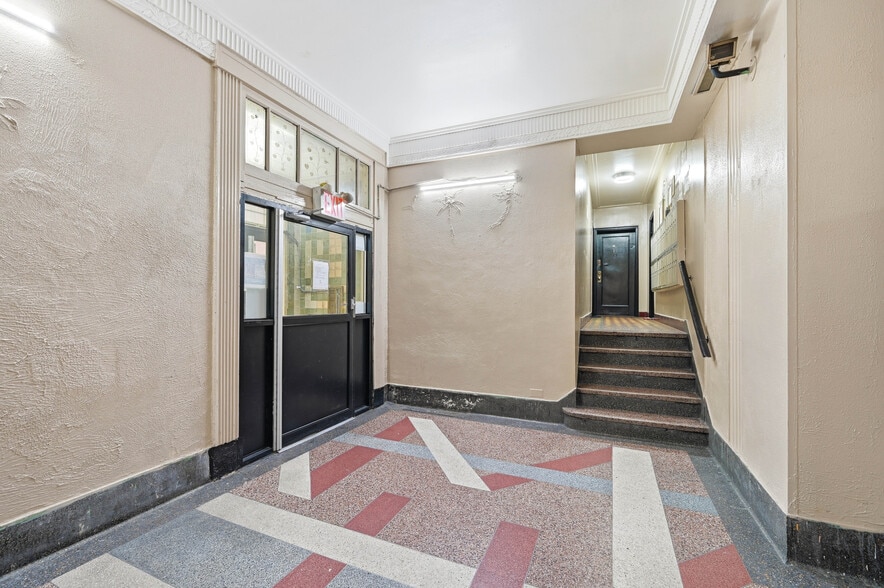 More Photos Of 2310 Creston Ave, Bronx Apartments For Sale