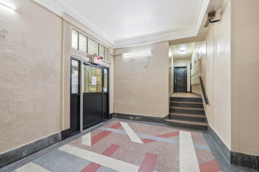 More Photos Of 2310 Creston Ave, Bronx Apartments For Sale