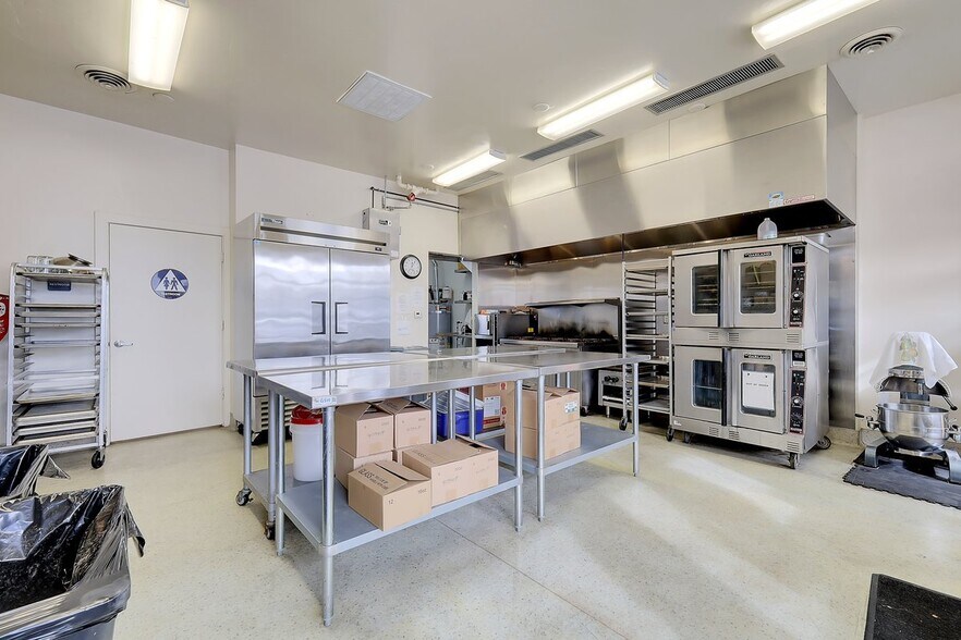 More Photos Of 725 Plumas St, Yuba City Storefront For Sale