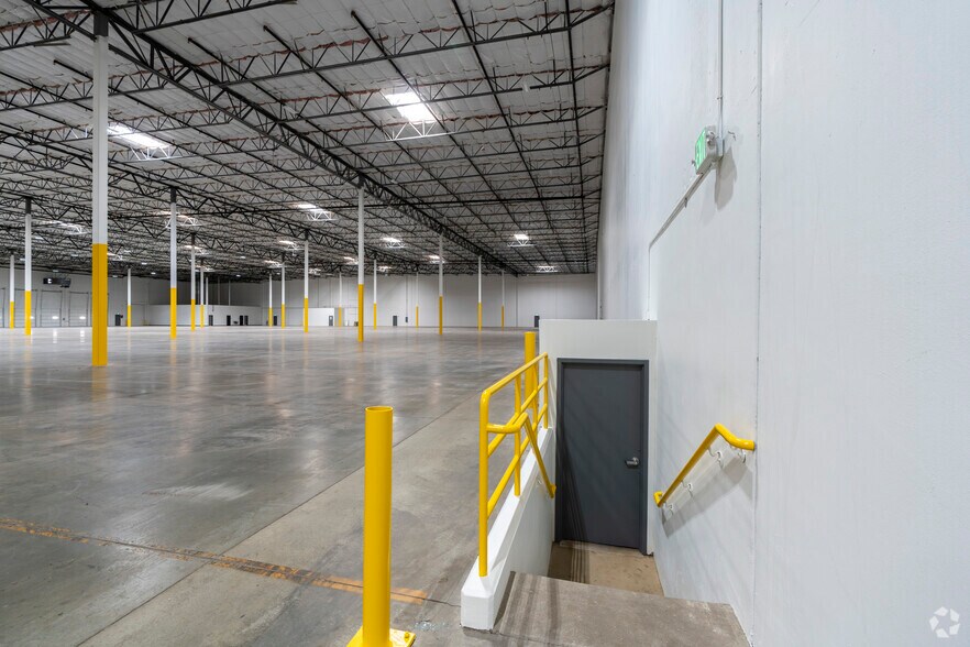 More Photos Of 775 Waltham Way, Sparks Distribution For Lease