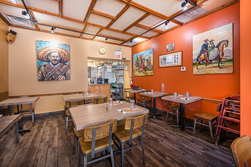 More Photos Of 3139 N Broadway St, Chicago General Retail For Sale