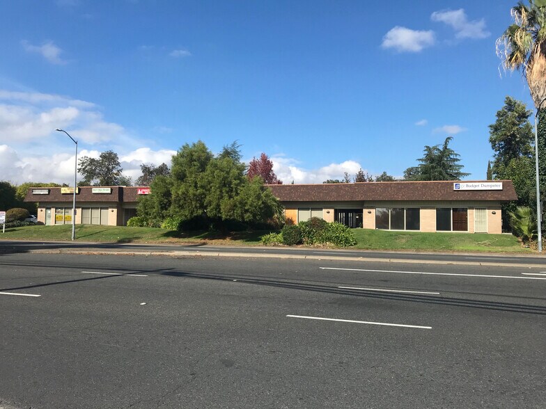 More Photos Of 6617 Madison Ave, Carmichael Office For Lease