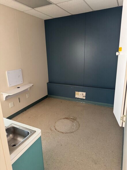 More Photos Of 14500 N Dallas Pky, Dallas Unknown For Lease