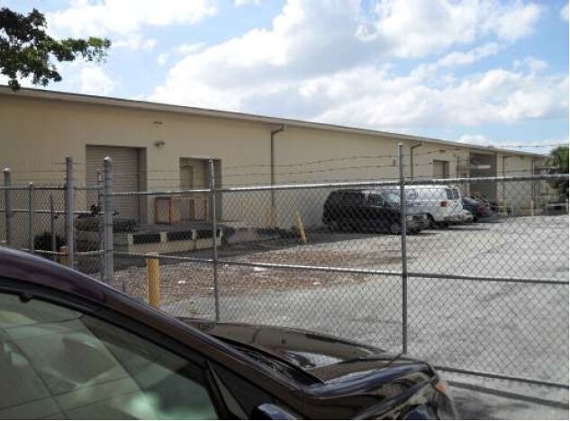 More Photos Of 18470 NW 27th Ave, Miami Gardens Warehouse For Sale