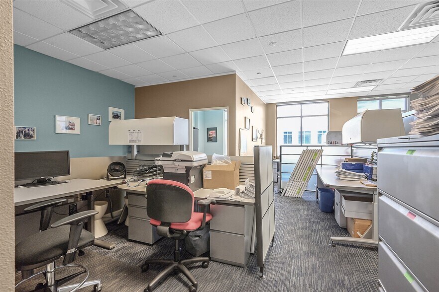 More Photos Of 6785 Eastern Ave, Las Vegas Office For Sale