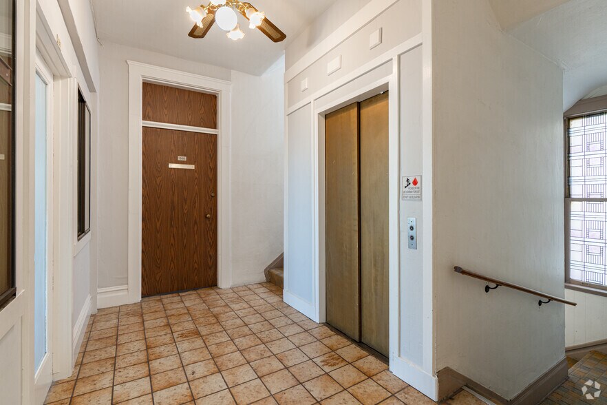 More Photos Of 1527 19th St, Bakersfield Medical For Lease