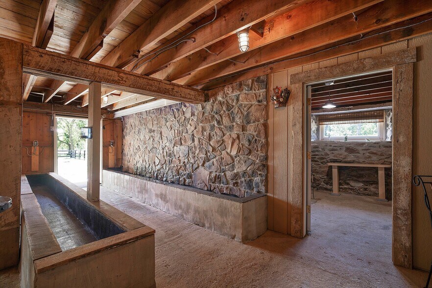 More Photos Of 1902 Jefferson Pike, Brunswick Lodge Meeting Hall For Lease