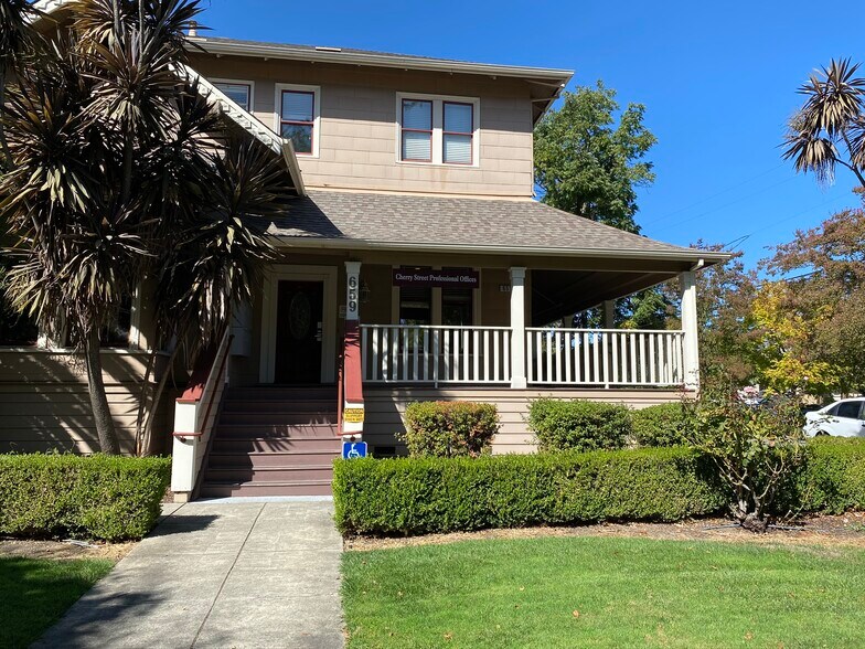 More Photos Of 659 Cherry St, Santa Rosa Medical For Lease