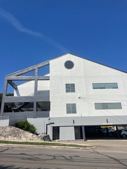 More Photos Of 12501 Judson Rd, San Antonio Medical For Lease