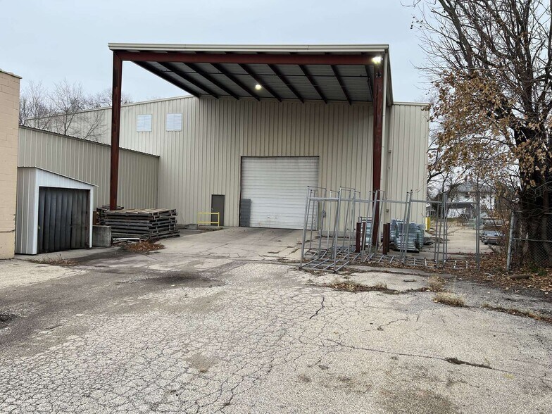 More Photos Of 301 E Simonton St, Elkhart Industrial For Lease