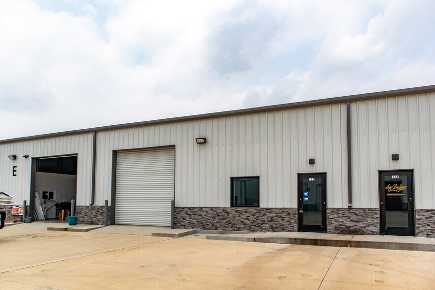 More Photos Of 25330 Aldine Westfield Rd, Spring Unknown For Lease