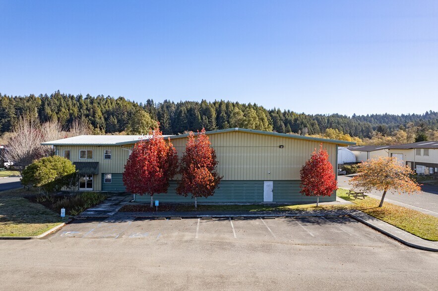 More Photos Of 45 Ericson Ct, Arcata Warehouse For Sale