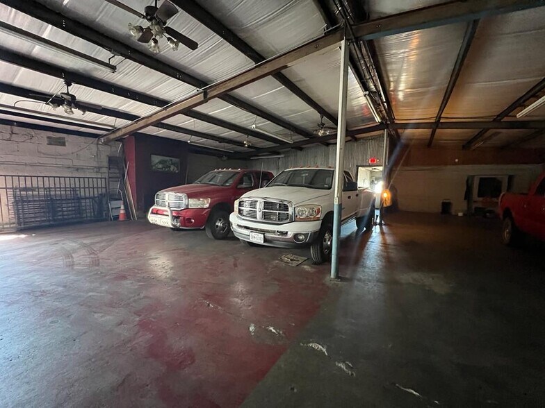 More Photos Of 12720 C F Hawn Fwy, Dallas Auto Repair For Sale