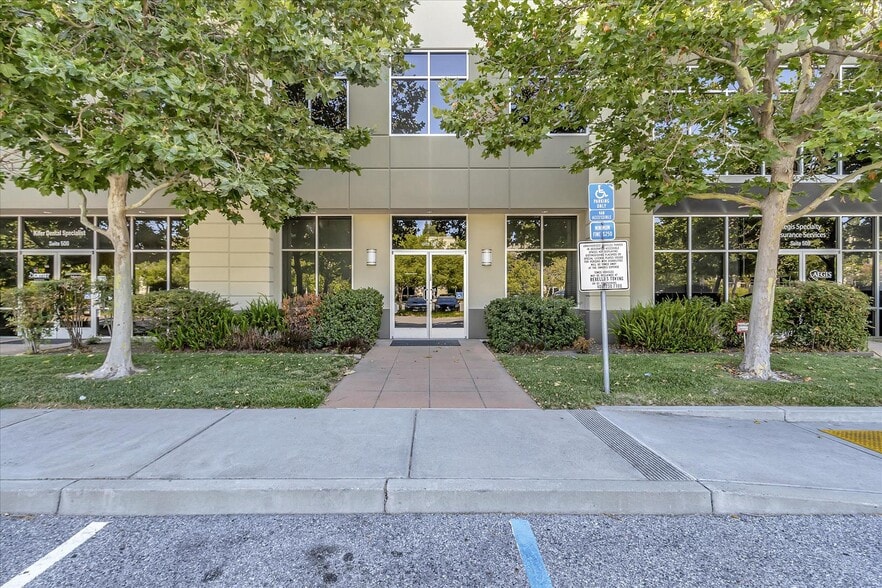 More Photos Of 1298 Kifer Rd, Sunnyvale Medical For Lease