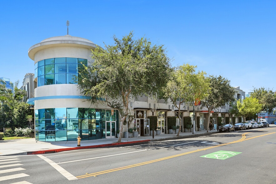 More Photos Of 820-834 E 4th St, Long Beach Storefront Retail Office For Sale