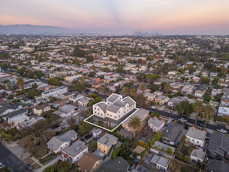 More Photos Of 2301 S Cloverdale Ave, Los Angeles Apartments For Sale