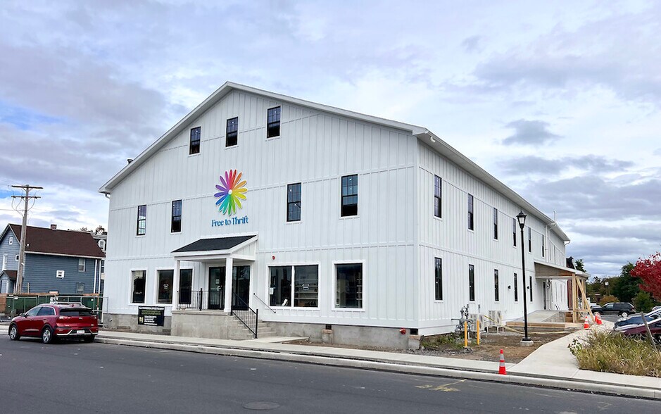 Primary Photo Of 104 Smith Ave, Kingston Warehouse For Lease